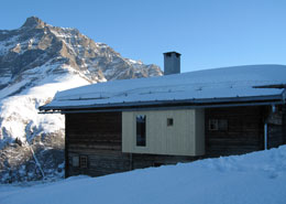 Anbau OG Nordseite mit Bruschghorn im Hintergrund